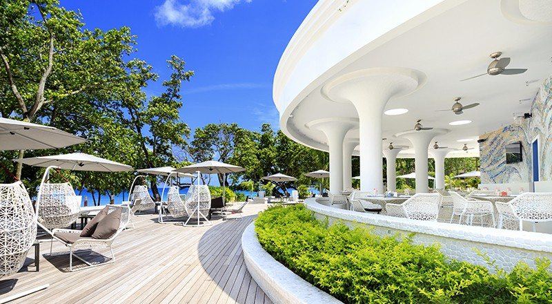 Taras restauracji w Savoy Seychelles Resort & Spa